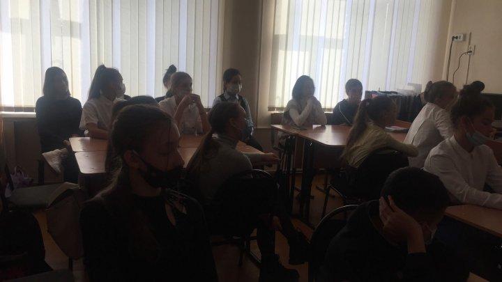 "Профессия врач" встреча в рамках школьного проекта "Гость месяца"