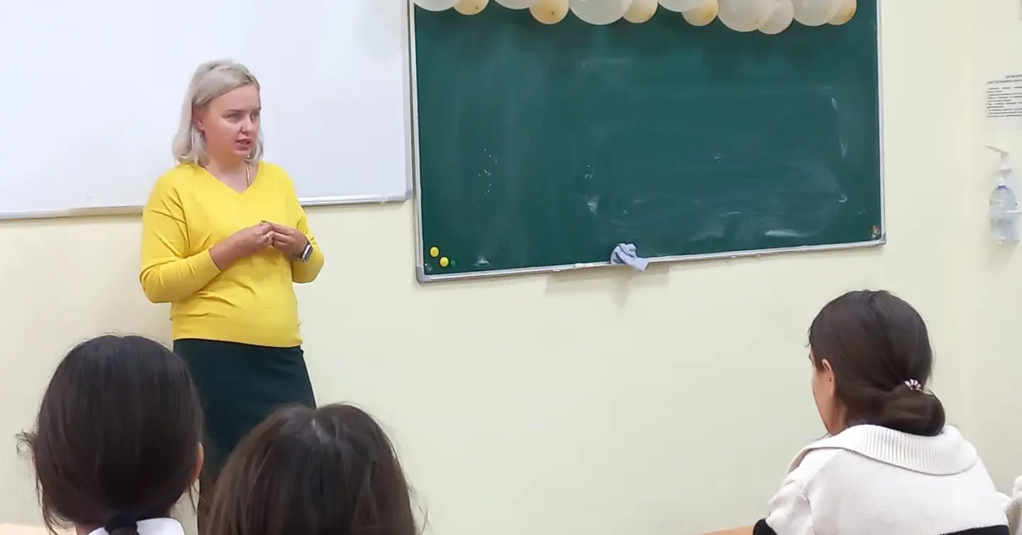 Встреча со специалистами Городского общественного объединения  «За будущее Казахстана» Захаровой Л. С. и Макаровым С.Ю.
