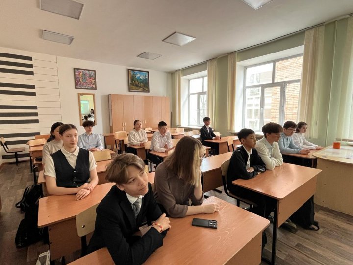 В рамках Всемирного дня здоровья в нашей гимназии №38 прошел единый классный час!