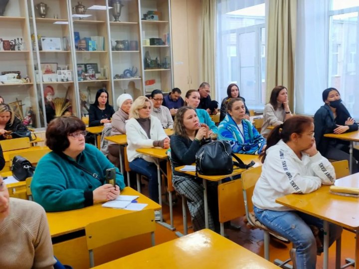 Жстреча работников органов внутренних дел с родителями 6,7,8 классов...