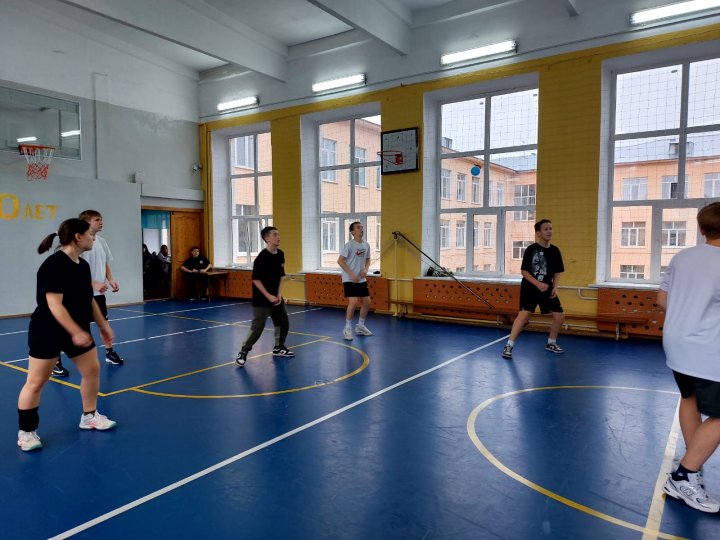 Соревнования по Волейболу среди 7-10 классов