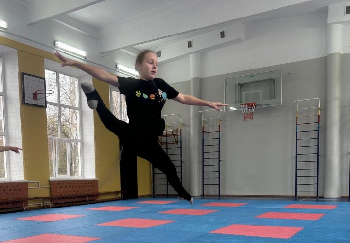 Спортивный кружок "Чирлидинг"